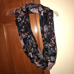 Infinity scarf